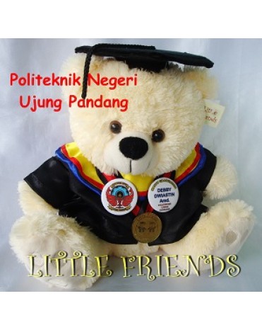 Boneka Wisuda Politeknik Negeri Ujung Pandang (30 cm)